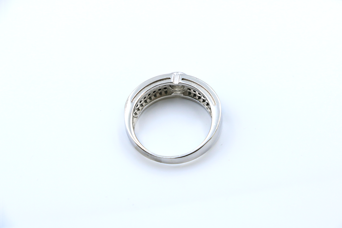Eclipse Halo Ring