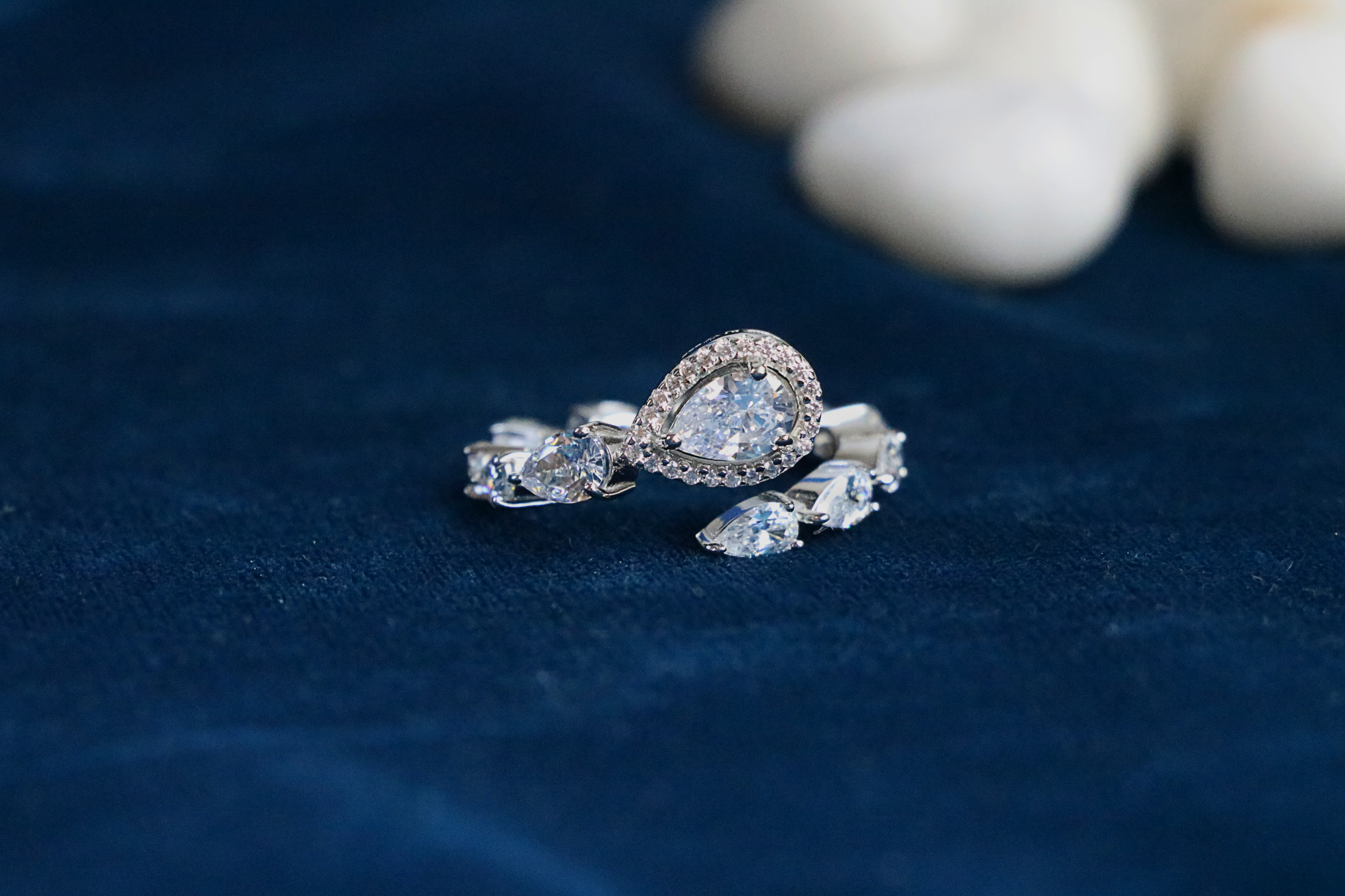 Crown Adjustable Ring