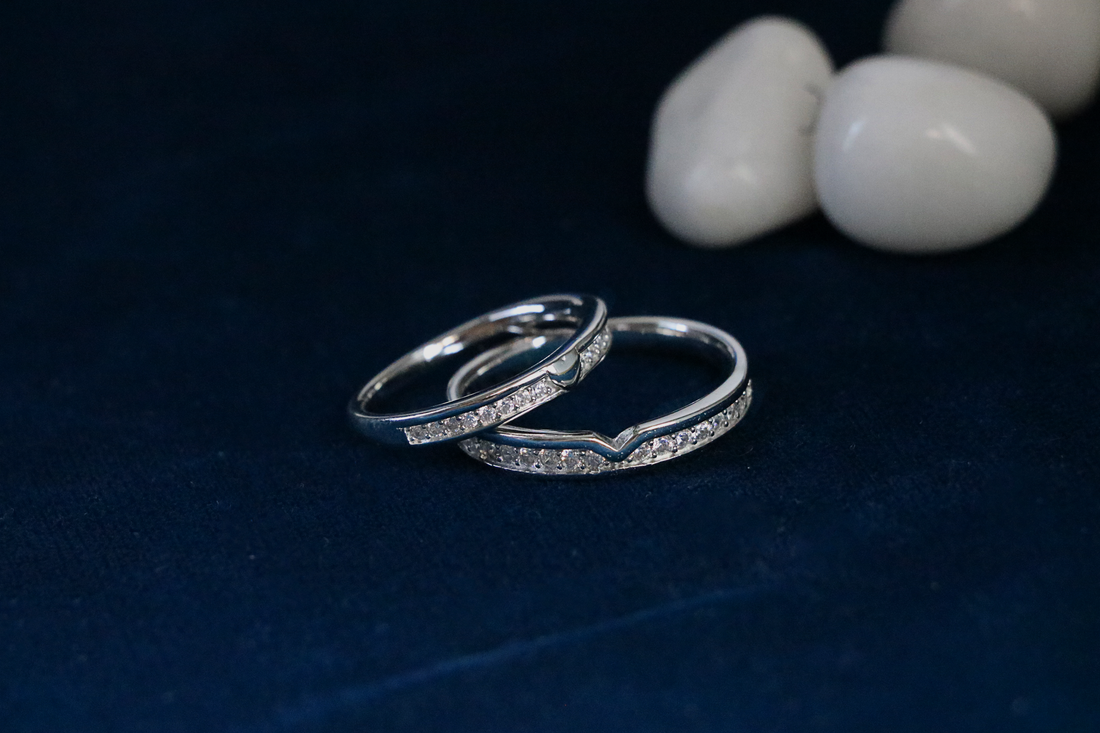 Vow Line Couple Rings