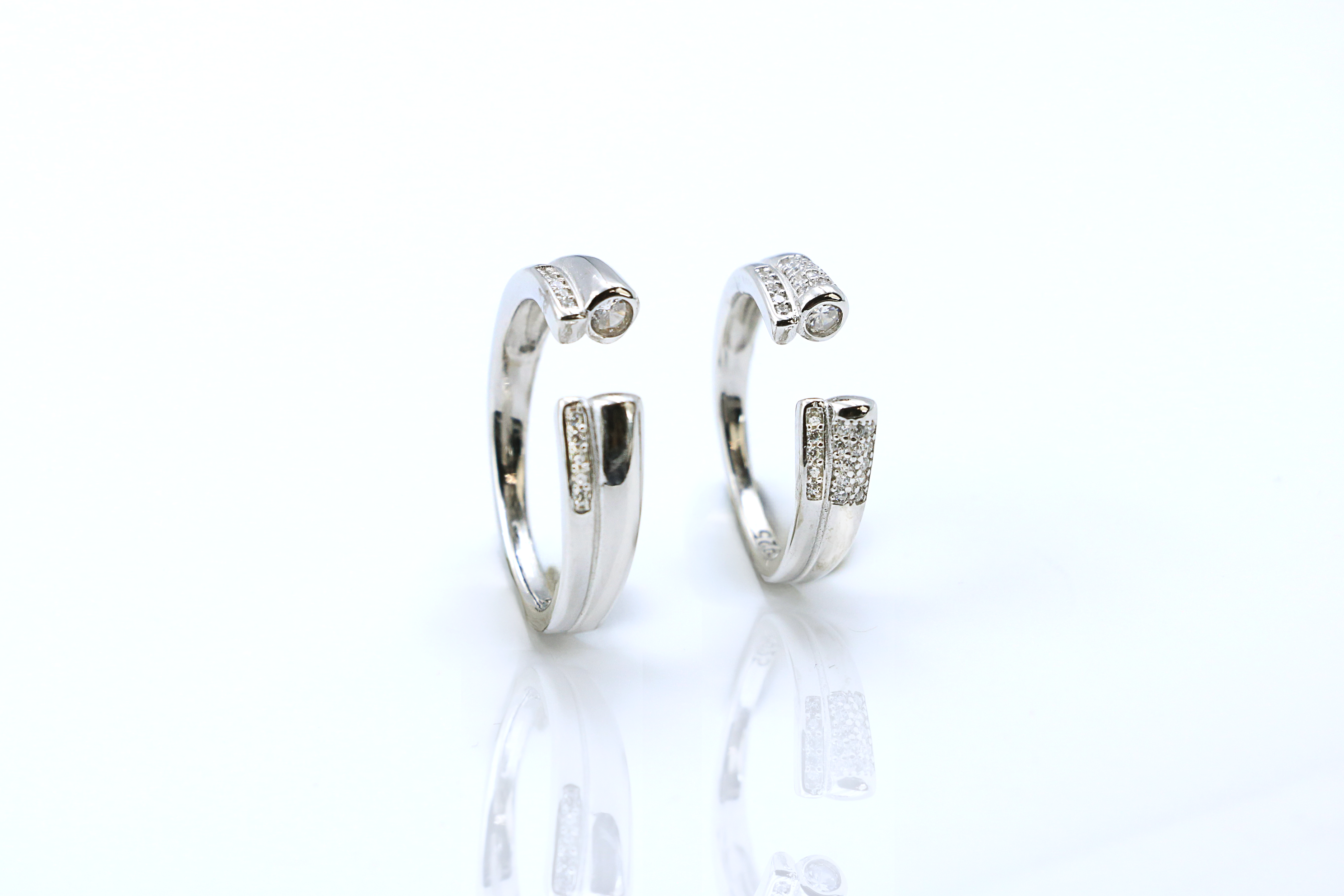 Twin Arc Adjustable Rings