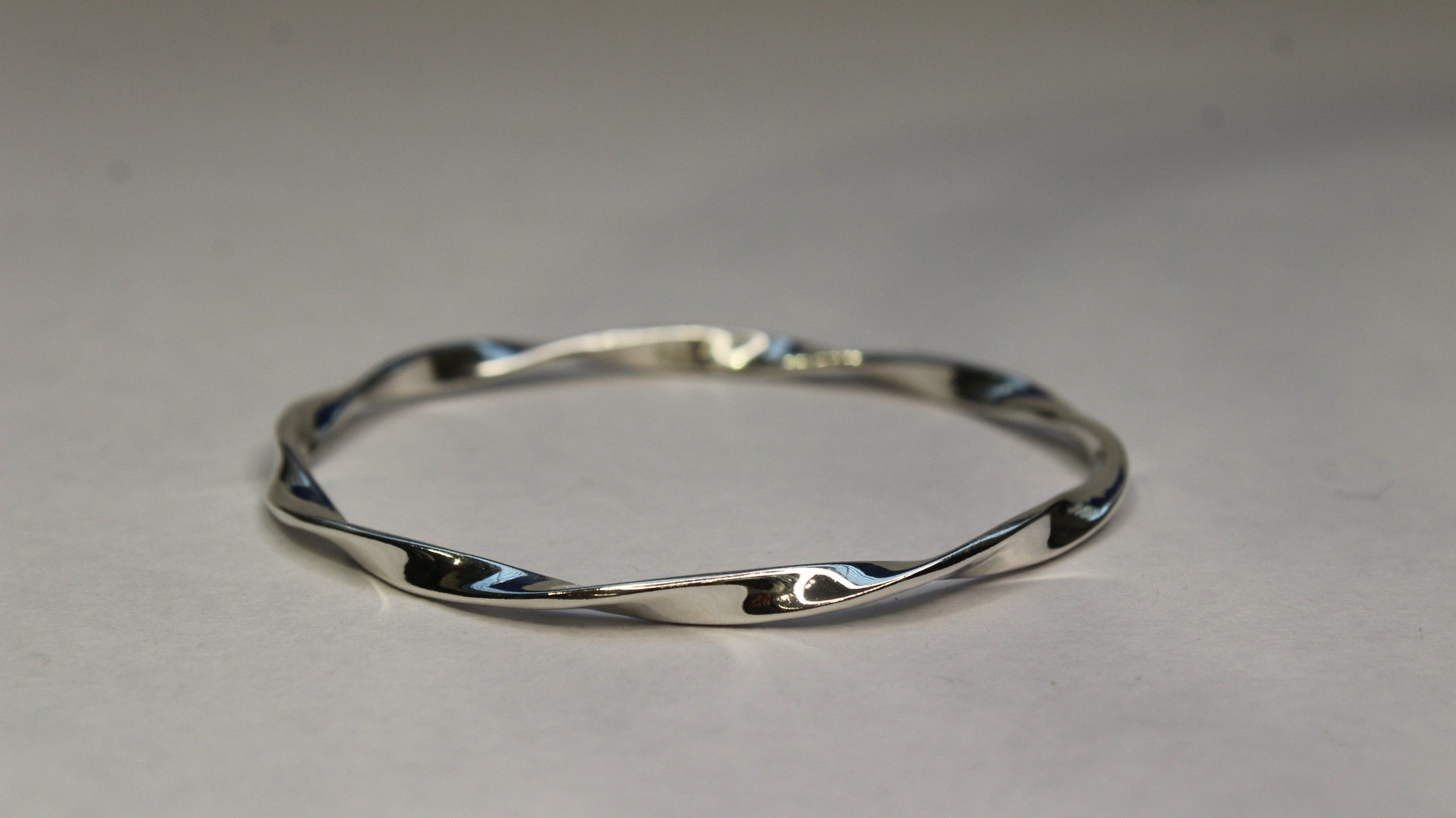 Serene Flow Bangle