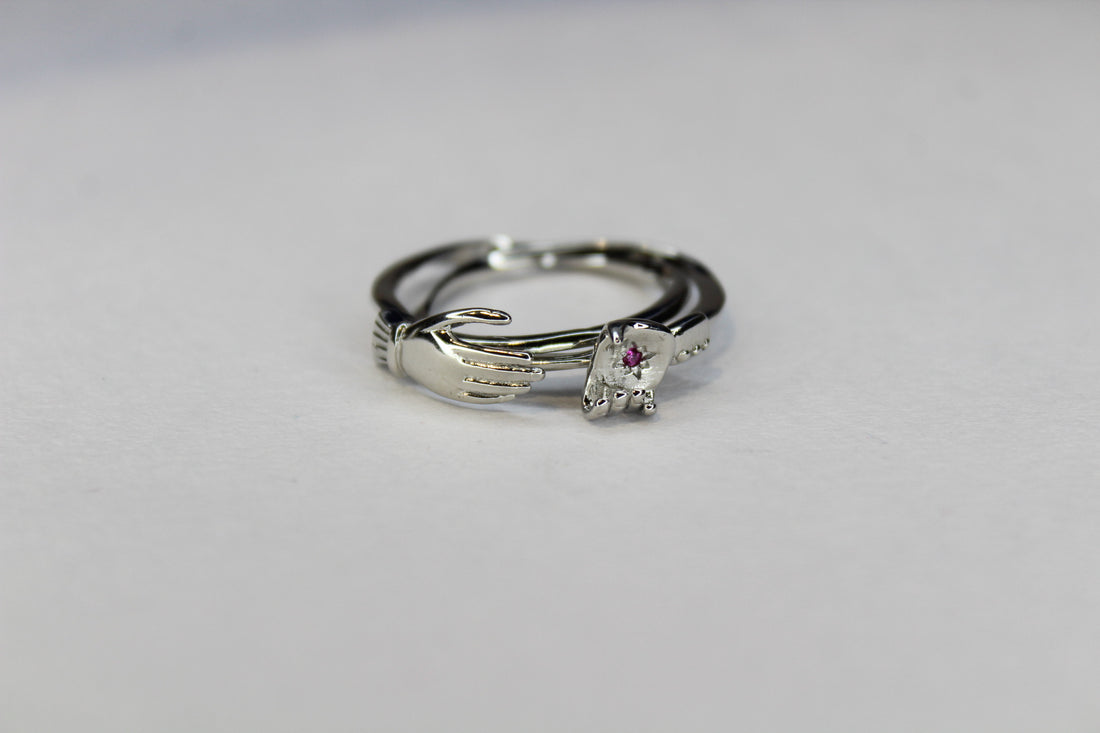 Holda Ring (single piece with detachable hands)