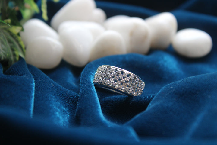 Frosted Lattice Ring