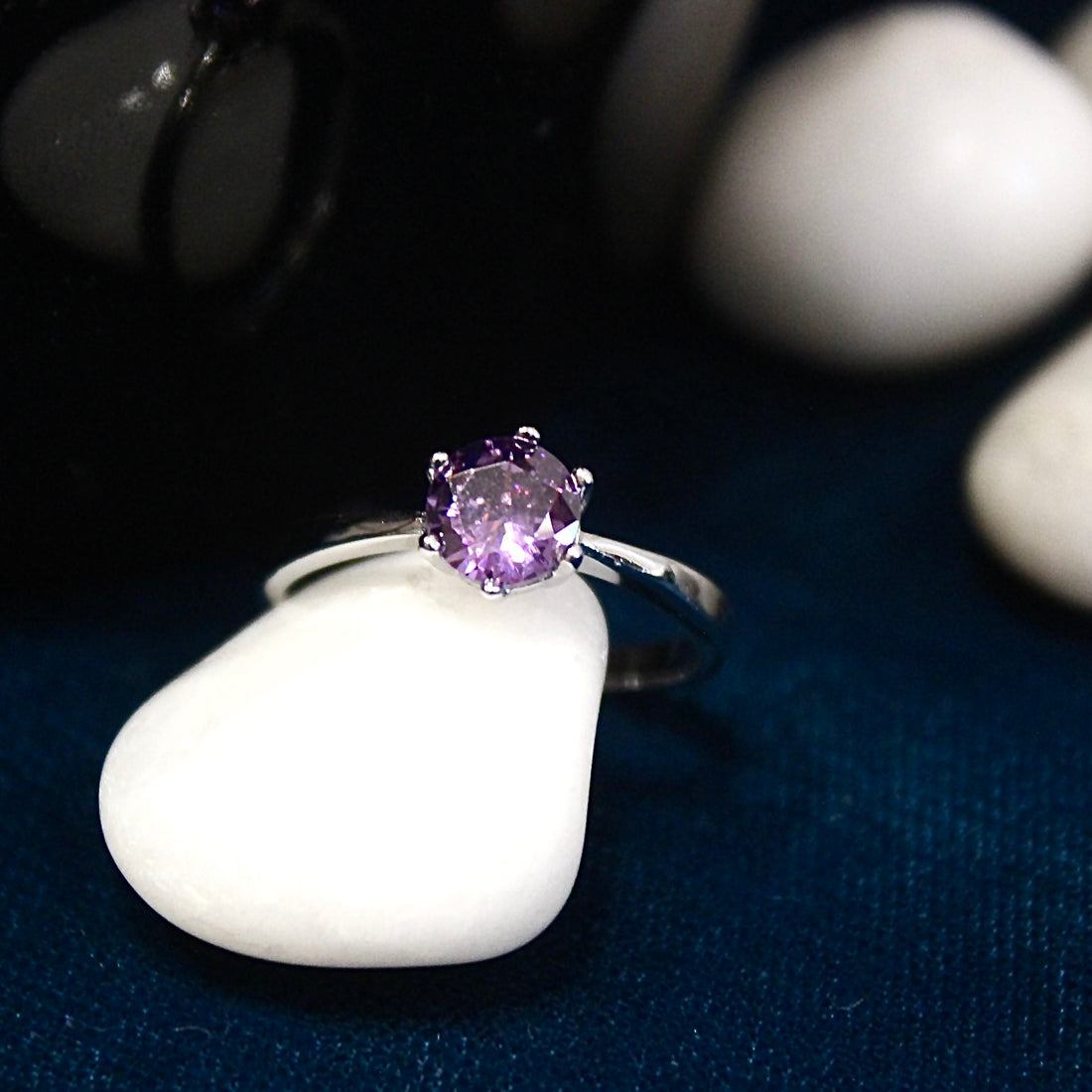 Violet Aura Solitaire