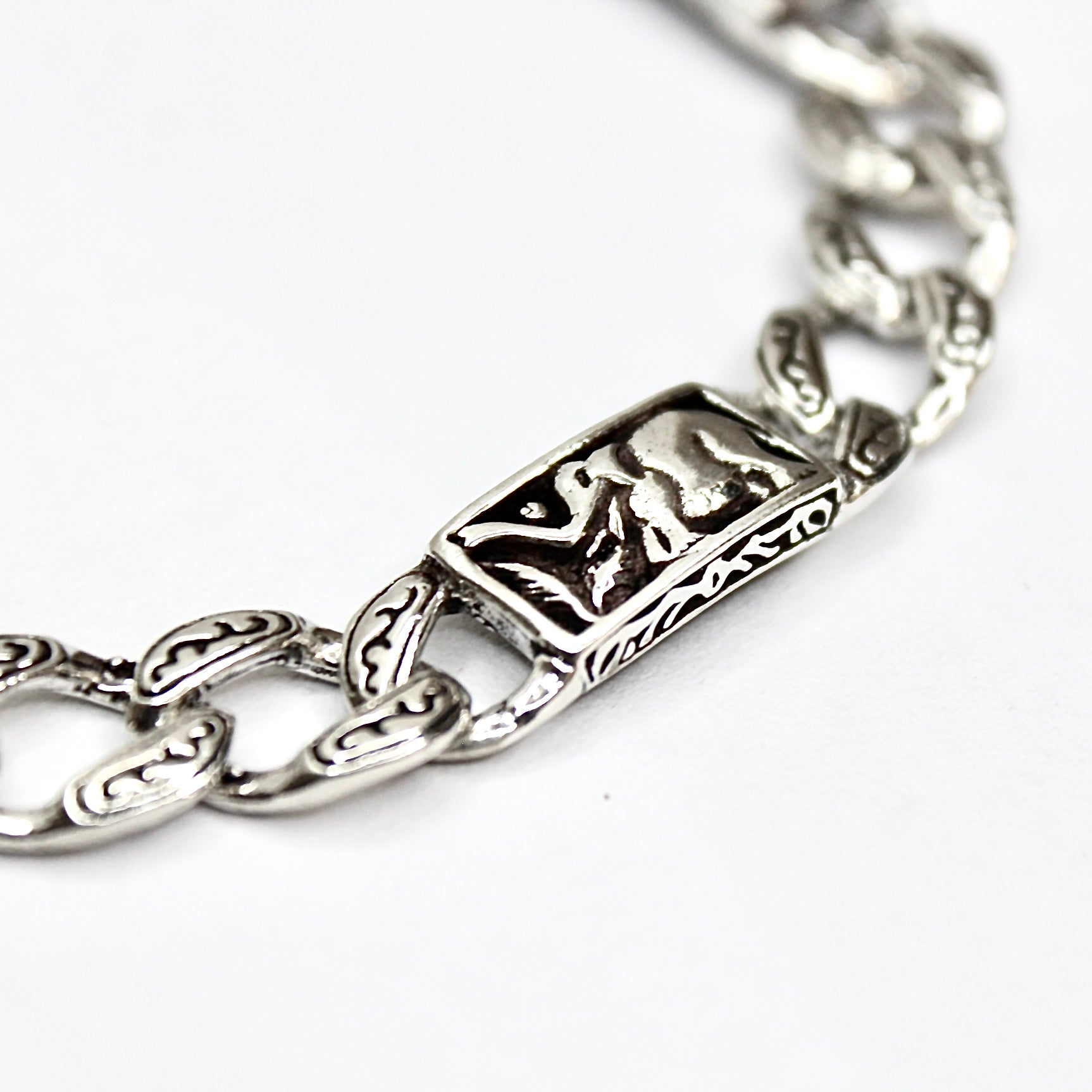 Regal Link Bracelet
