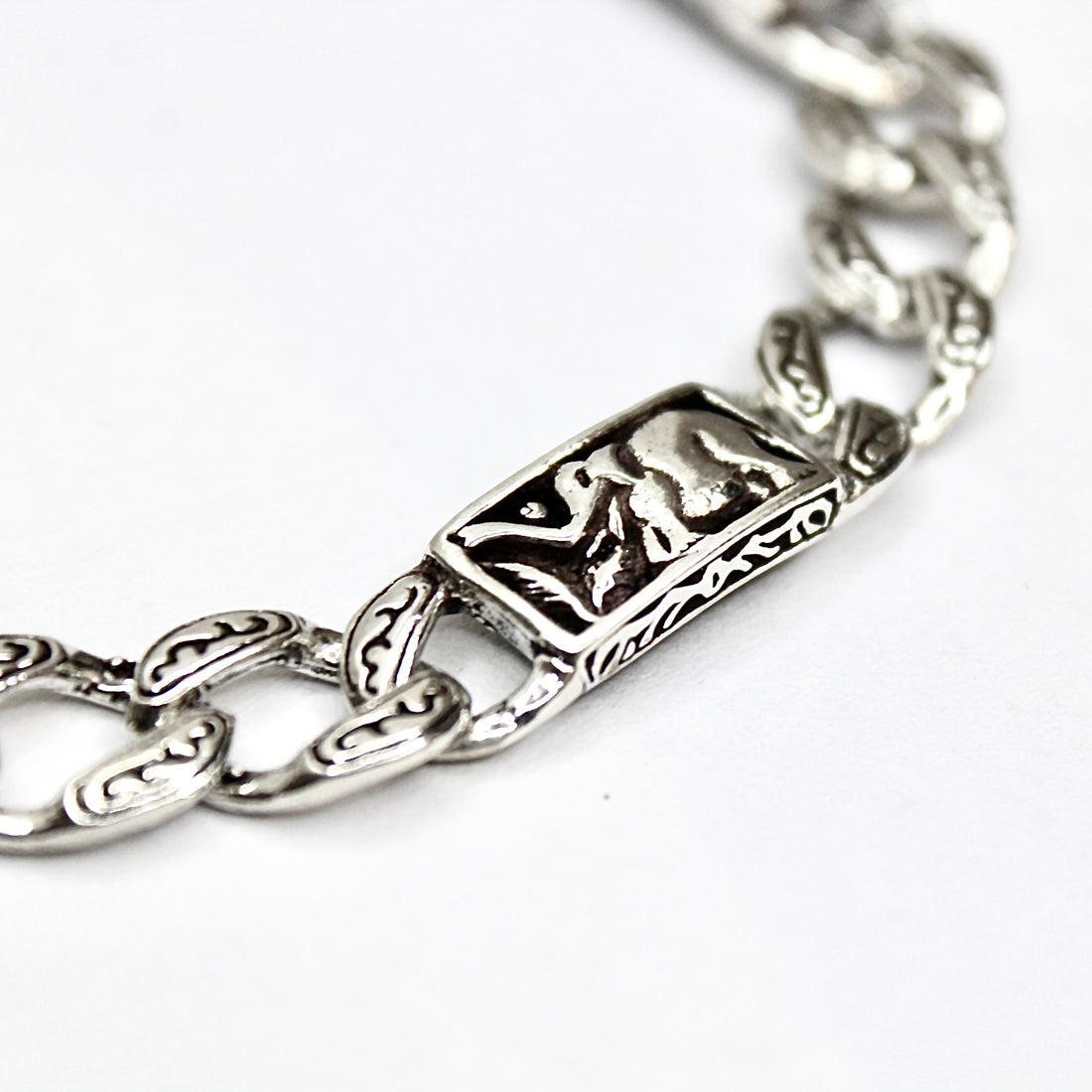 Regal Link Bracelet