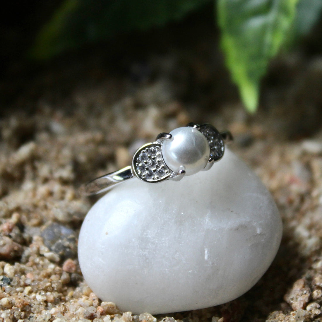 Pearlista Embrace Ring